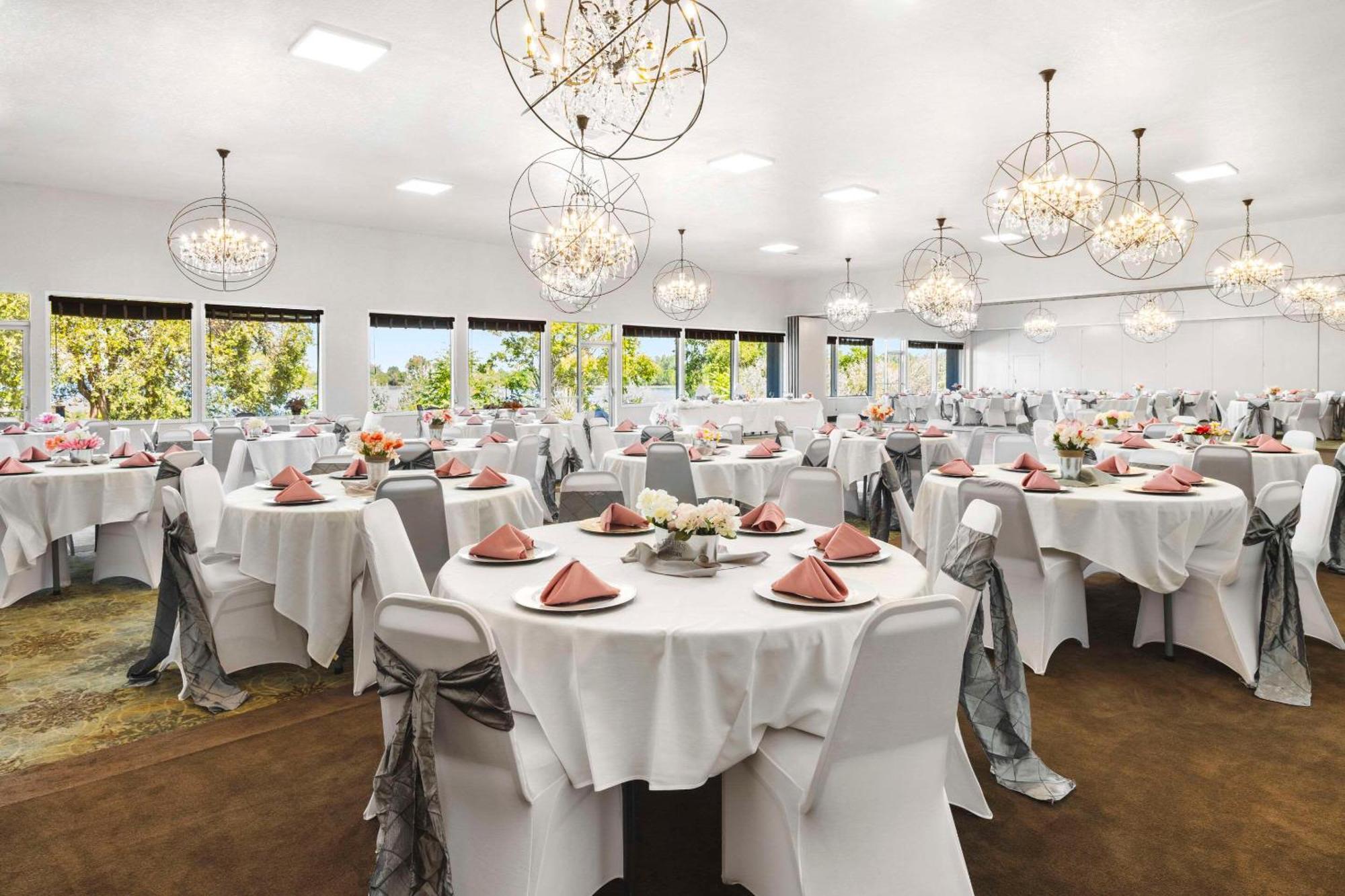 Richland Riverfront Hotel And Conference Center, Ascend Hotel Collection Exteriér fotografie